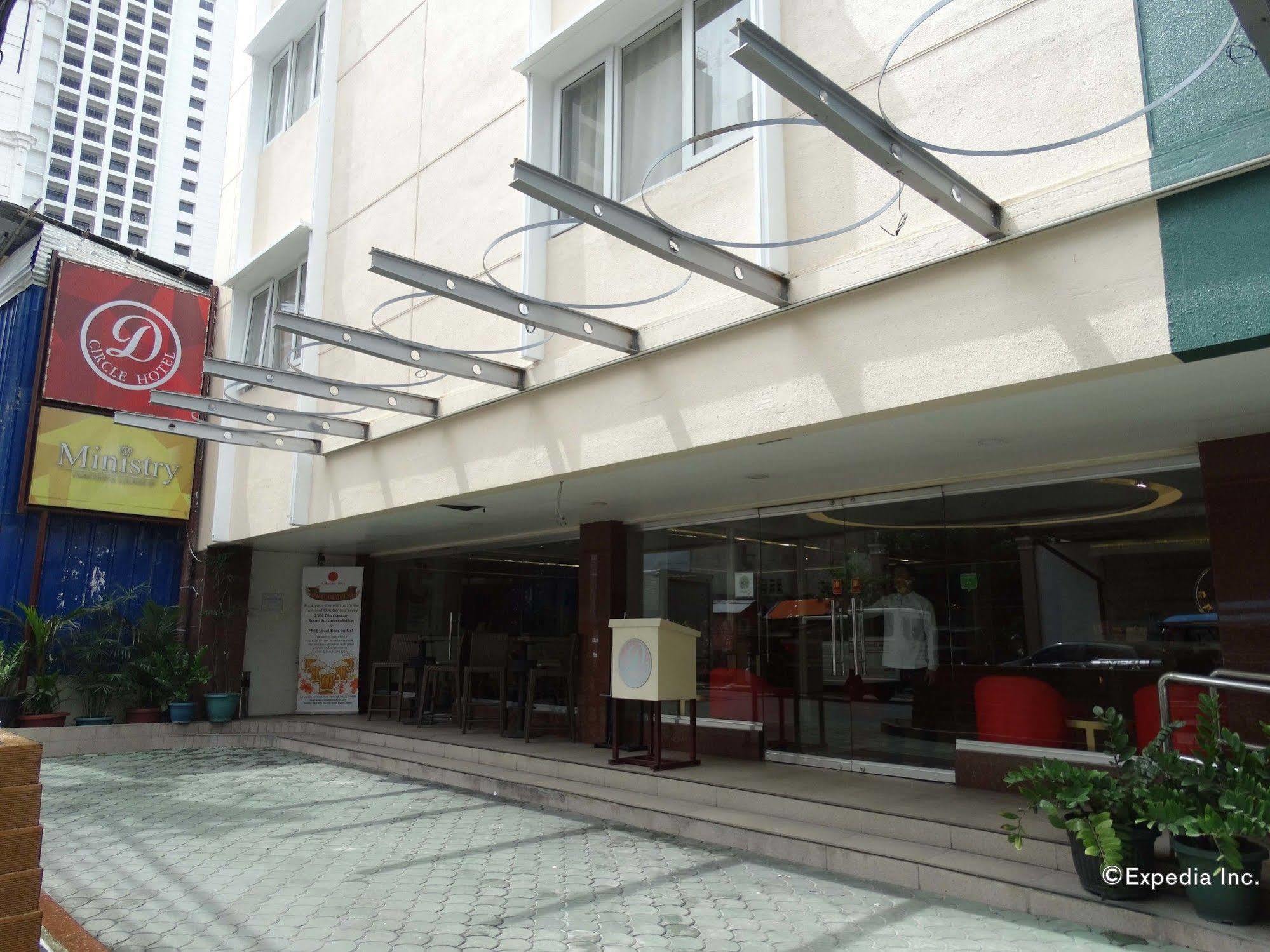 D Circle Hotel Manila Bagian luar foto