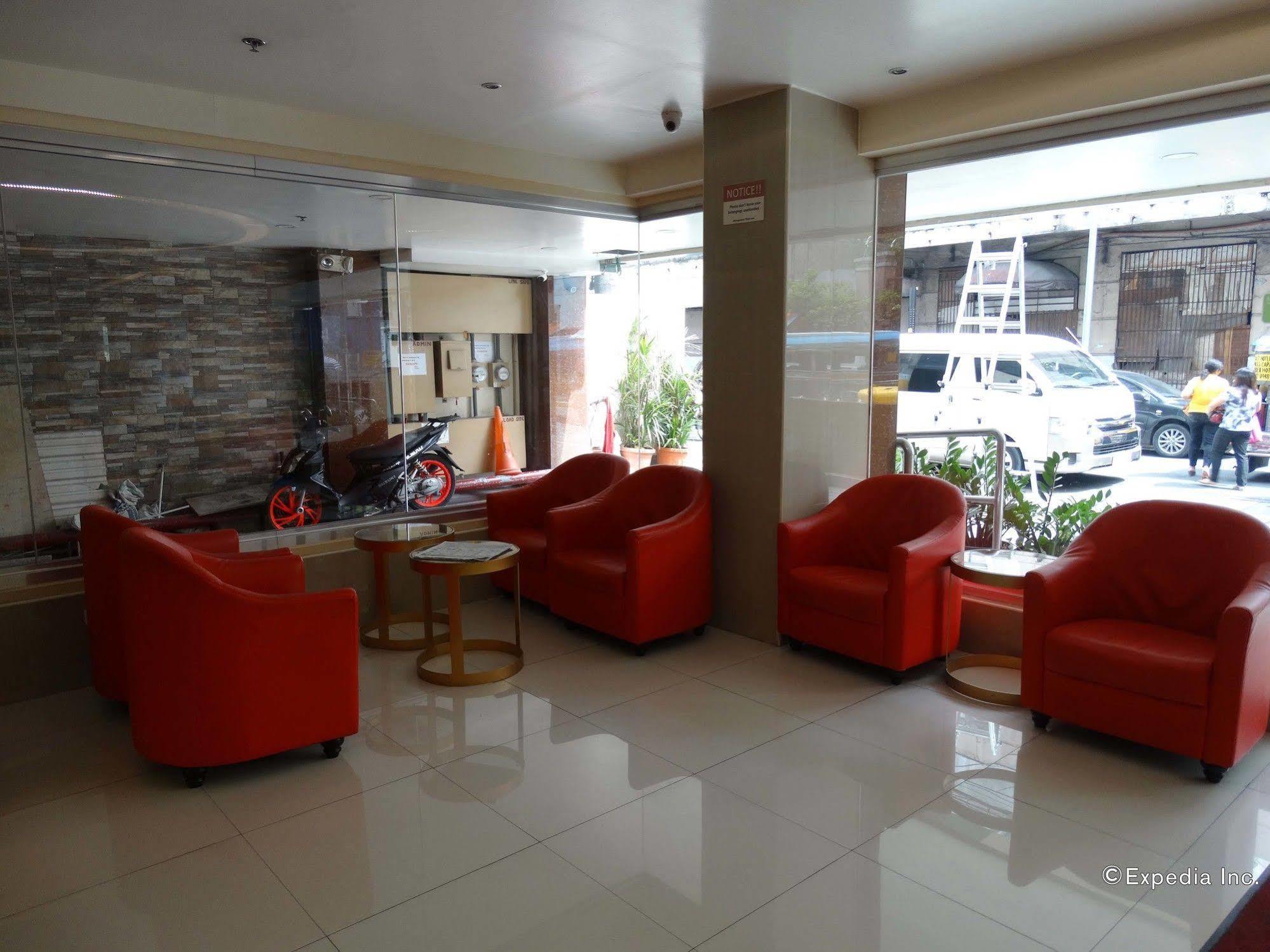 D Circle Hotel Manila Bagian luar foto
